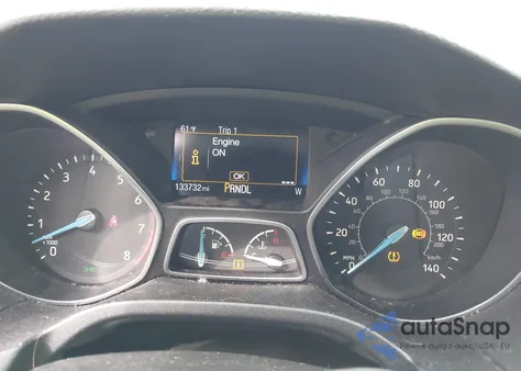 2015 Ford Focus Se z USA, uszkodzony, nr VIN 1FADP3F22FL229168